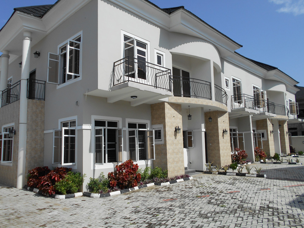 4-bedroom-terraceoniru-FRONT.jpg