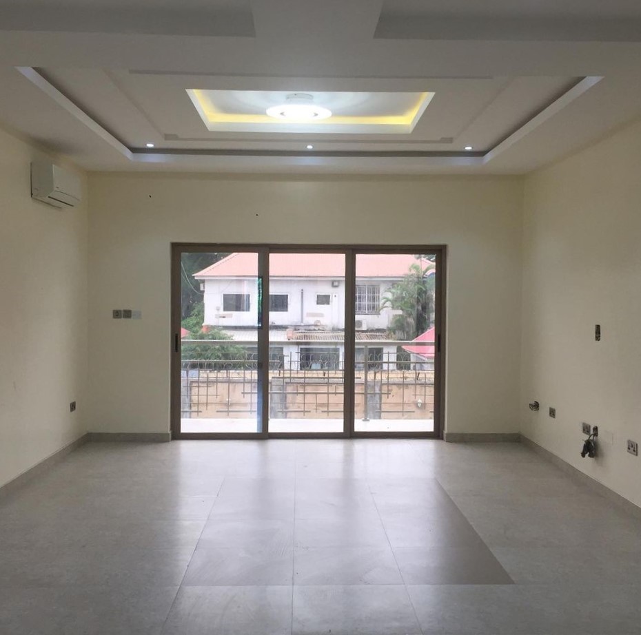 ABEKE-110903.jpg