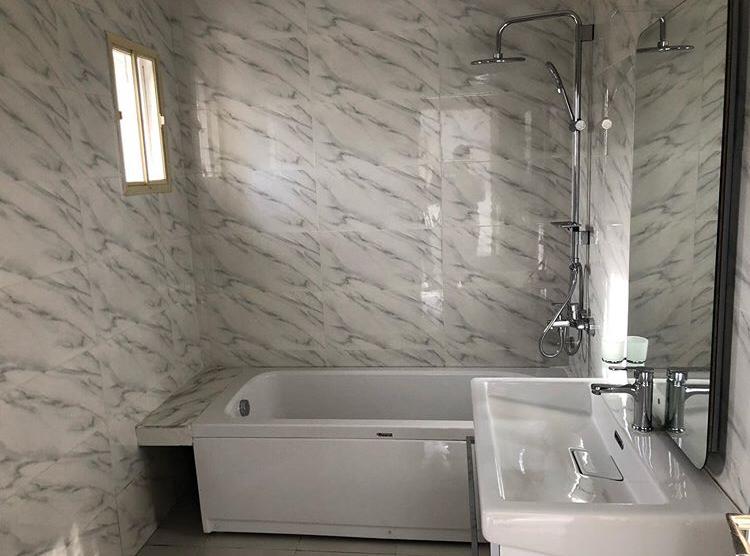 Bathroom.jpeg