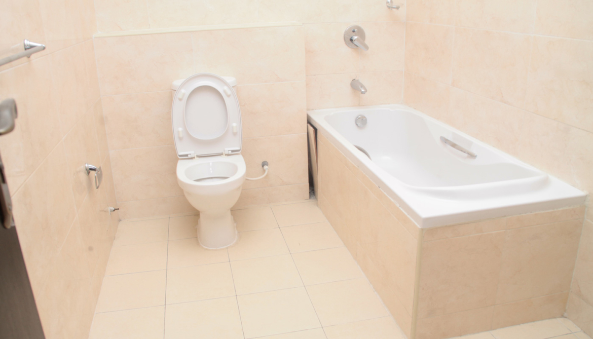 PINNOCK-BATHROOM.jpg