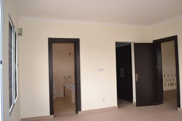 PINNOCK-INTERIOR-1.jpg